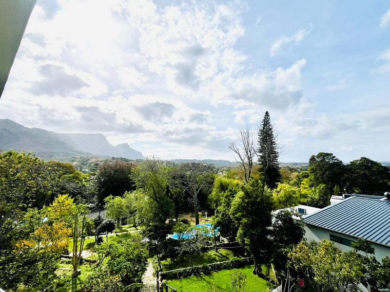 4 Bedroom Property for Sale in Constantia Western Cape
